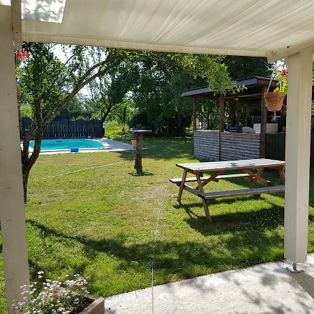 La Pomme D'or Country house *